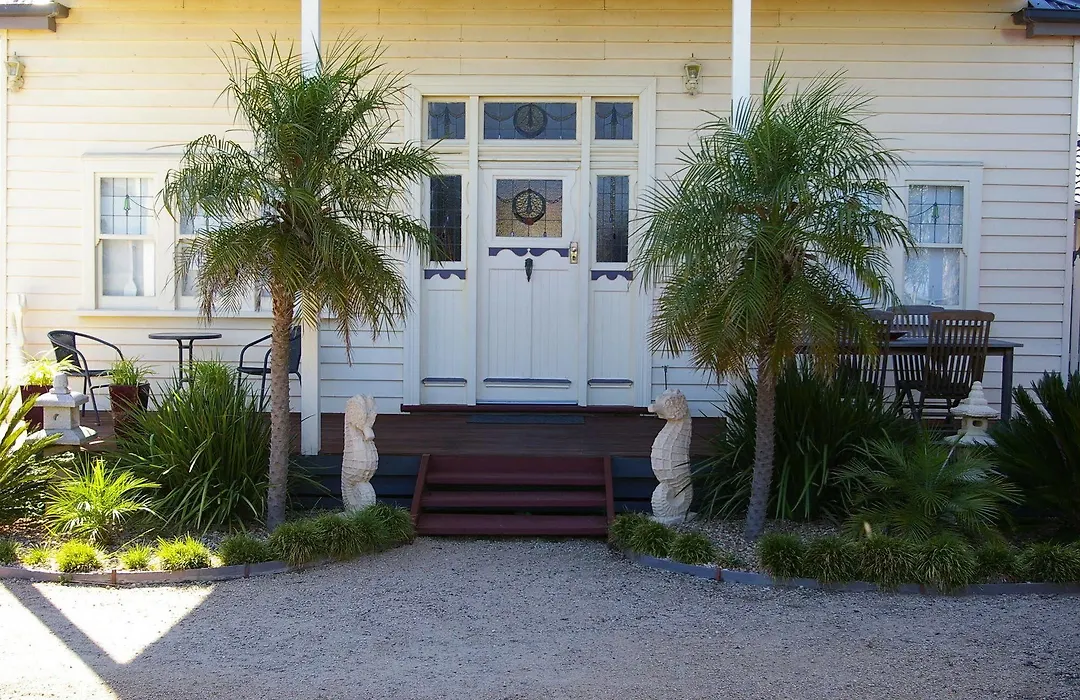 Pelican Sands Bed & Breakfast-1